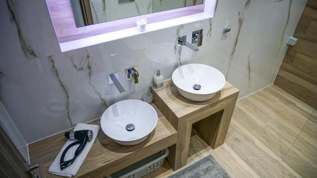 P & K Design Ltd Flats By Rentals Pro Services - Nea Moudhania Exteriör bild
