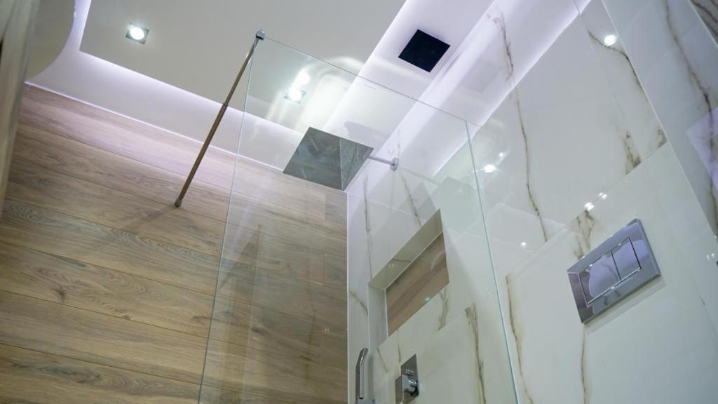 P & K Design Ltd Flats By Rentals Pro Services - Nea Moudhania Exteriör bild